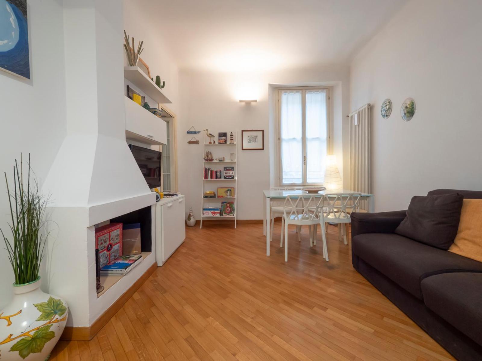 Xenia - Cozy Two-rooms In Corso Vercelli Apartment *